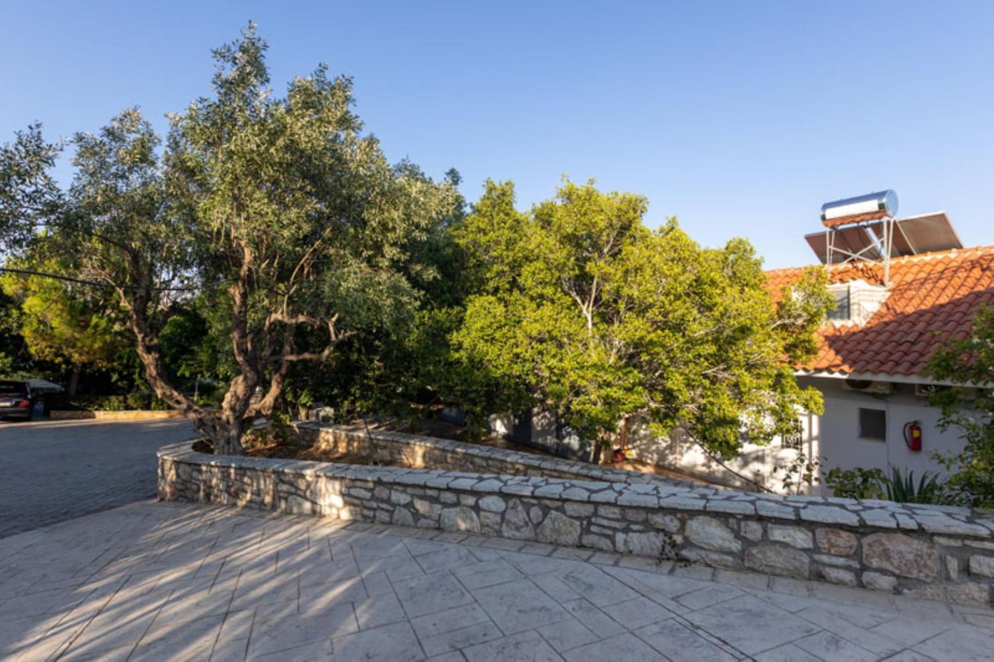 Отель Pansion Koroni L'Antic Экстерьер фото